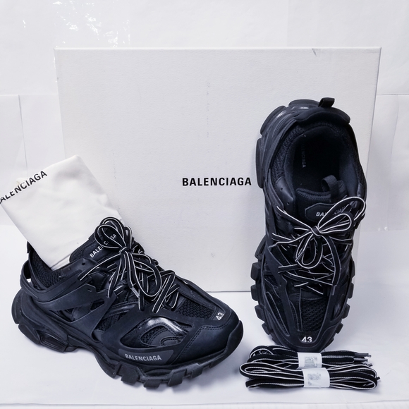 Balenciaga Other - Balenciaga Men's Black Sneakers